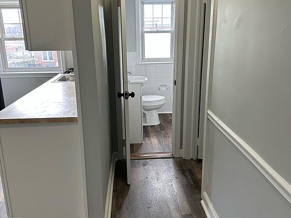 4th image of 1400 Banning St #B