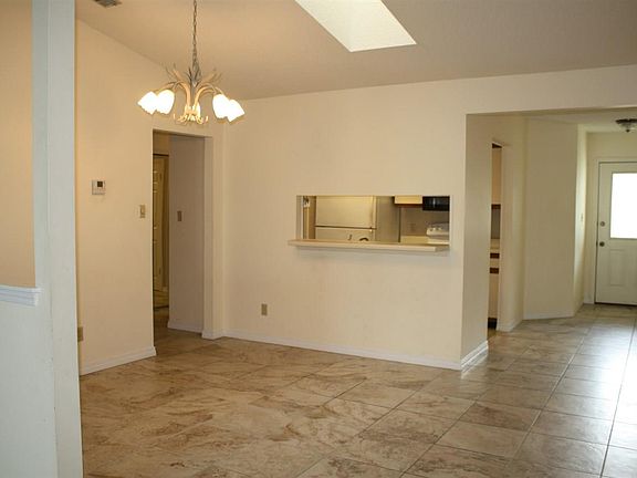 4th image of 5051 Grande Dr APT K4