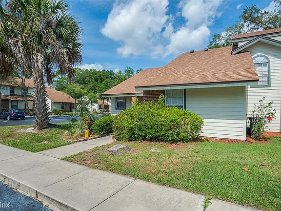 2nd image of 4153 Crossroads Pl