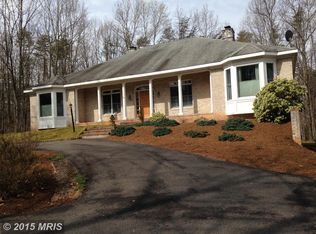 8276 Meadowland Dr, Locust Grove, VA 22508