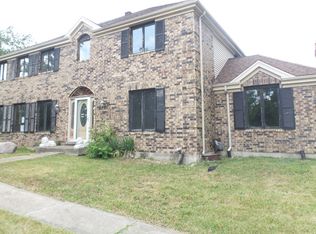 8114 Winter Cir, Downers Grove, IL 60516