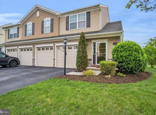 2622 Brownstone Dr, Dover, PA 17315