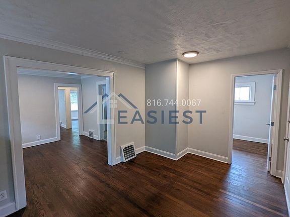 2nd image of 3325 Cleveland Ave