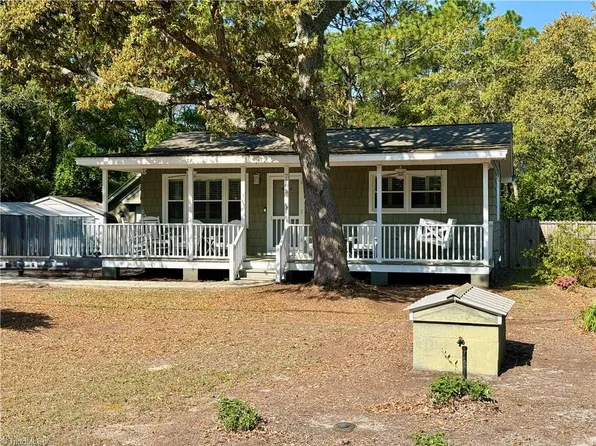 2753 Ocean View Ave SW, Supply, NC 28462
