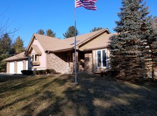 1819 Vineyard Ln, Spring Grove, IL 60081