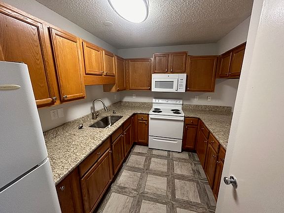 2nd image of 1529 43rd Ave APT 103