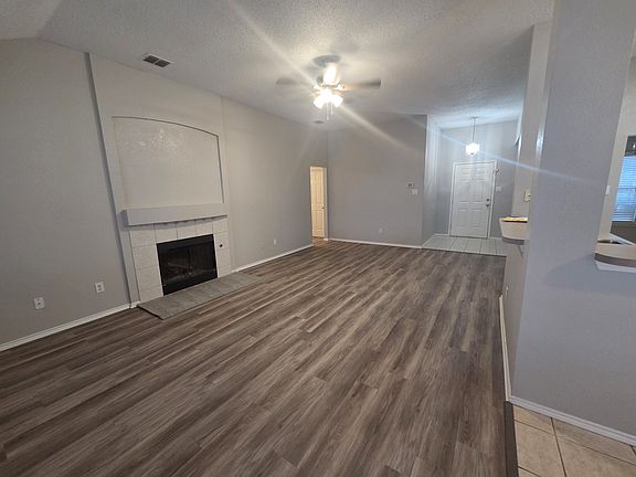 4th image of 3304 Sparta Dr
