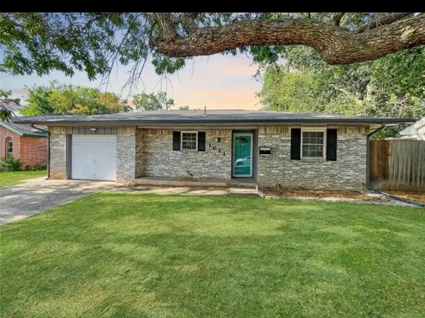 1611 Surrey Dr, Norman, OK 73071