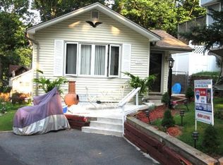 308 Windsor Ave, Hopatcong, NJ 07843