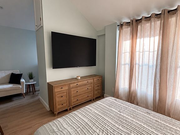 5th image of 58 7th St #4