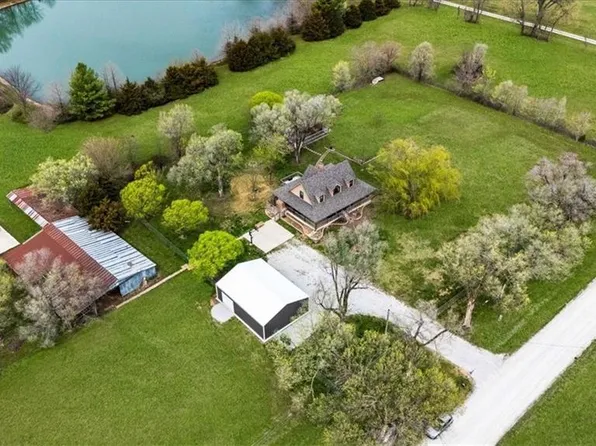 30104 S Hess Rd, Harrisonville, MO 64701