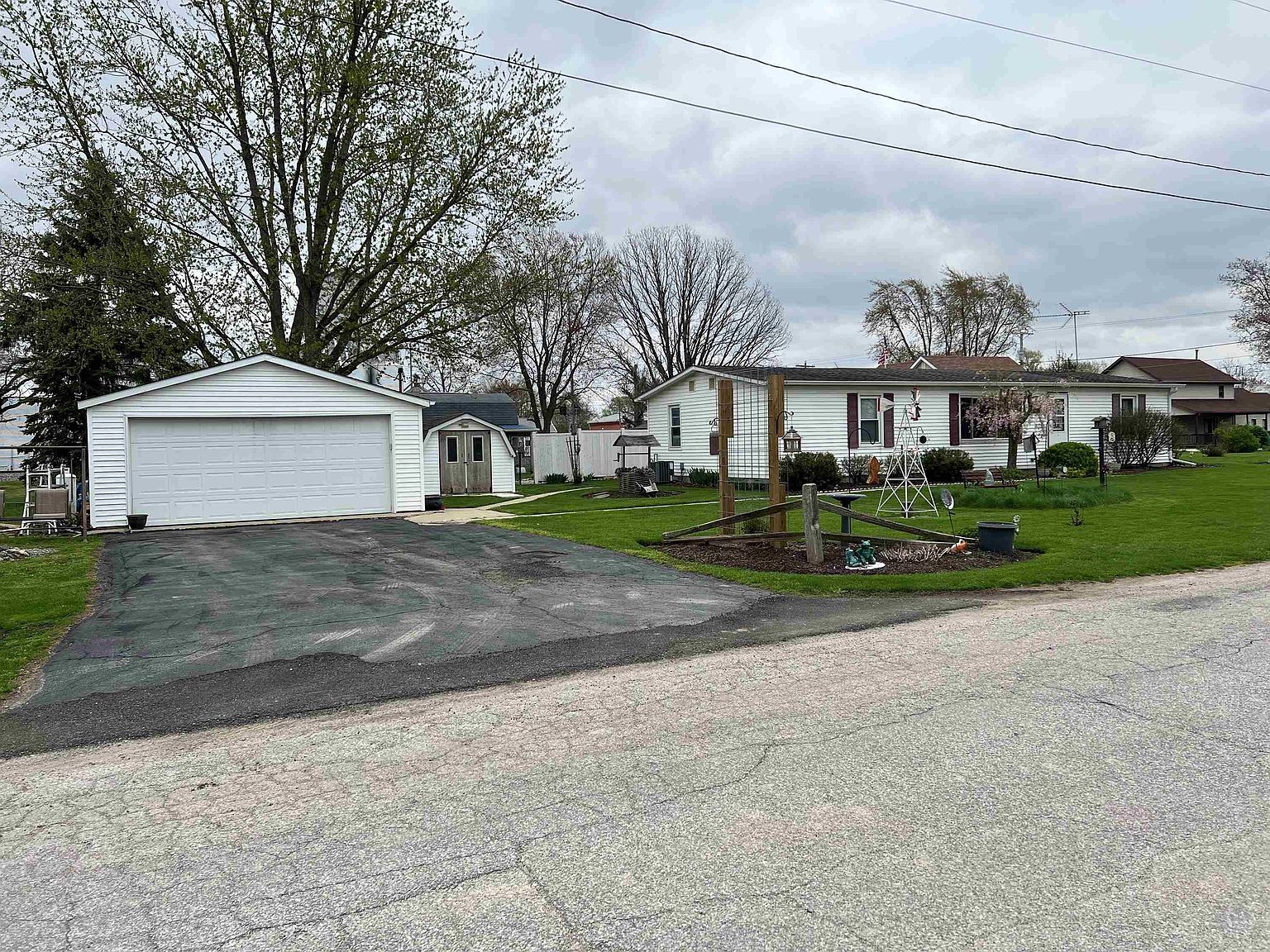 3328 Yoder Rd, Yoder, IN 46798 Zillow