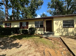 817 S Lipona Rd, Tallahassee, FL 32304