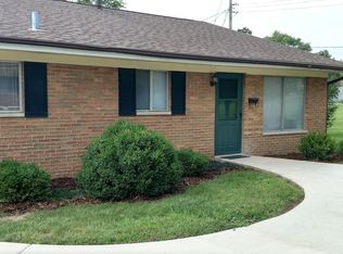 3707 N Donna Ln #B, Peoria, IL 61615