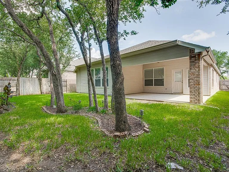 609 Walsh Hill Trl — Photo 29