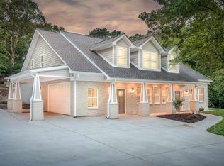 9831 Moore Rd, Ooltewah, TN 37363