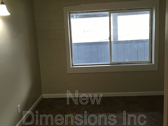 5th image of 160 Linden St APT 4