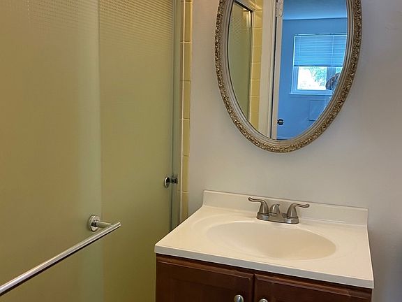4th image of 210-11 41st Ave #3