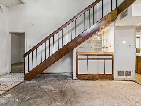 4th image of 18040 Midway Rd APT 105