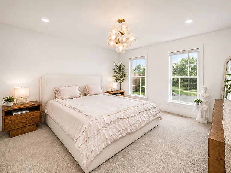 800 Gillian Ln #800 — Photo 16