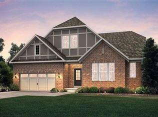 321 Lake Victoria Ct, Chagrin Falls, OH 44022