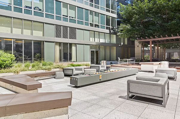 Rented by Compass | media 21