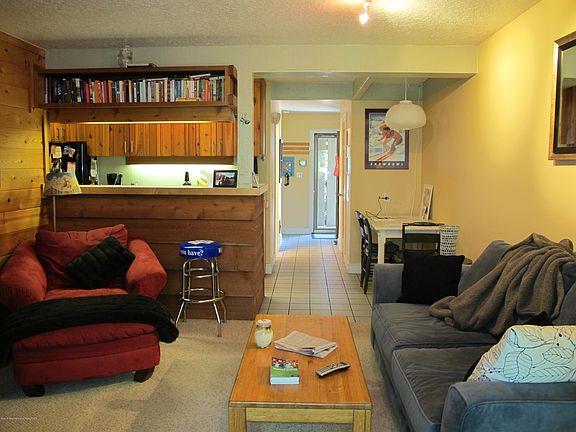 3rd image of 4013 W Lake Creek Dr