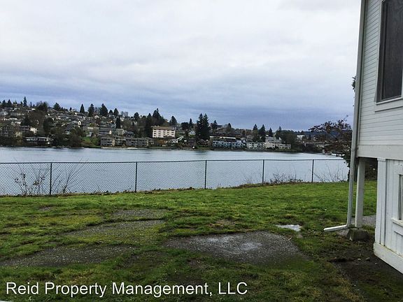 3rd image of 1110 Highland Ave