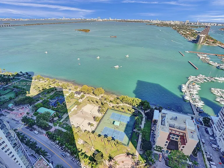 1750 N Bayshore Dr #3802 — Photo 30