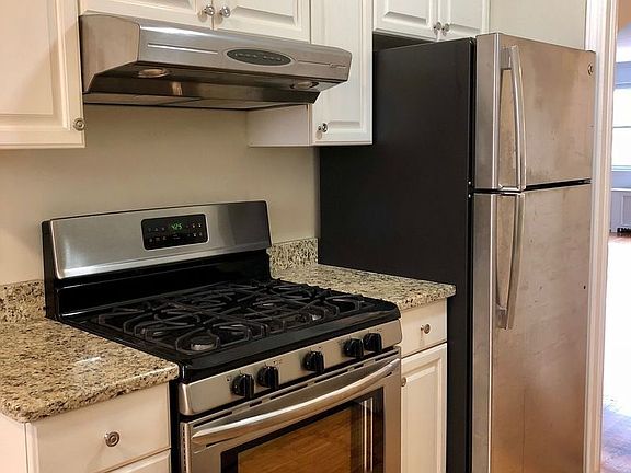3rd image of 3703 27th St #2