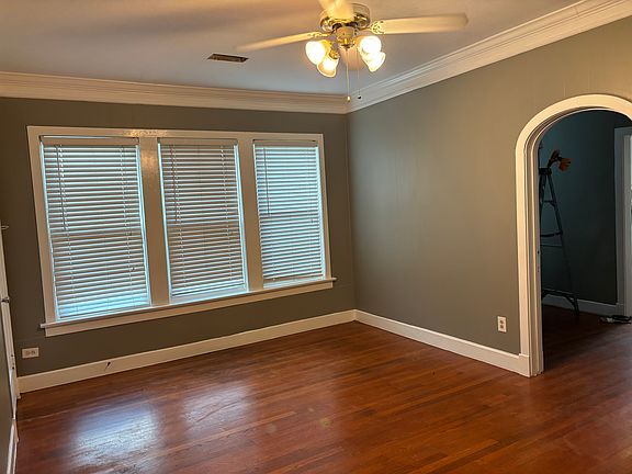 2nd image of 1919 Wentworth St APT 2