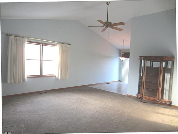 4th image of 37076 N Doovys St
