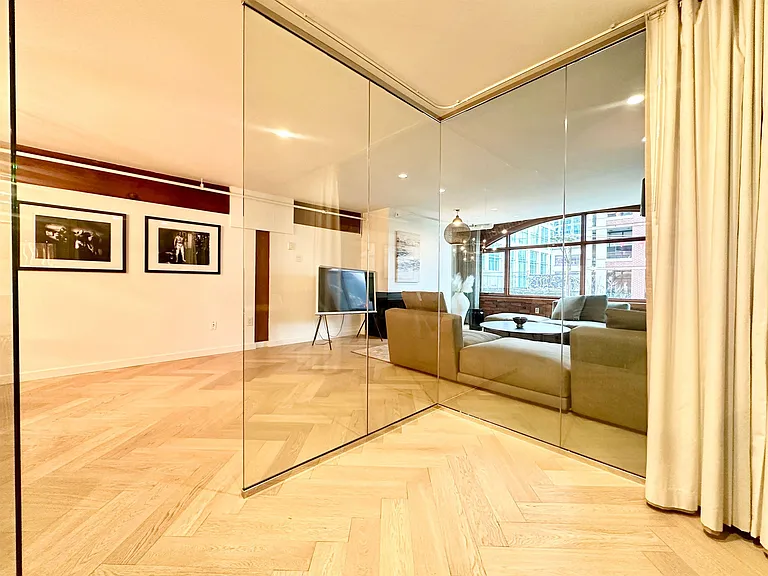 550 Beatty St #5-4 — Photo 8