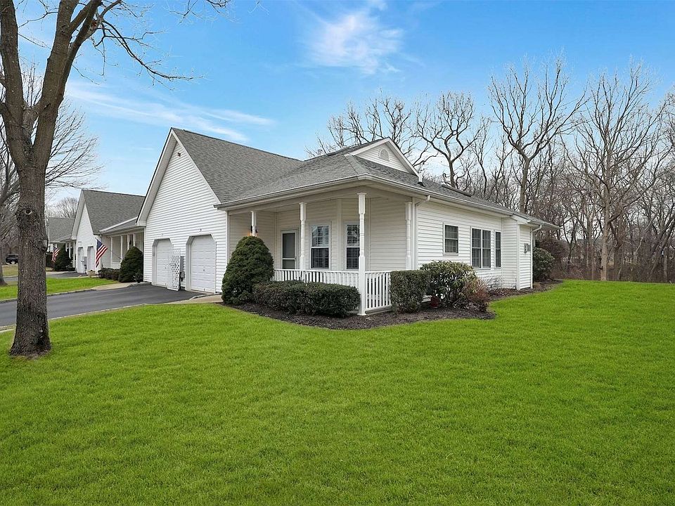 1st image of 24 Oyster Cove Ln #24