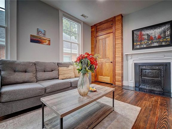 4th image of 303 W Freemason St APT 3