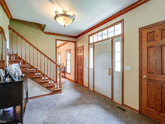3rd image of 8142 Sandstone Dr