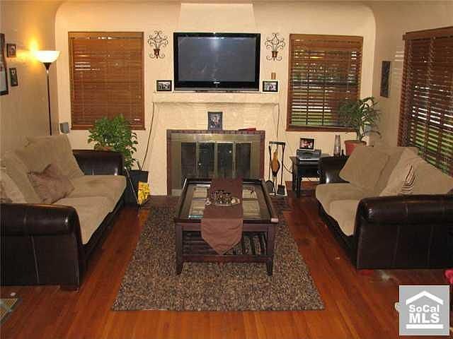 2nd image of 2643 Golden Ave