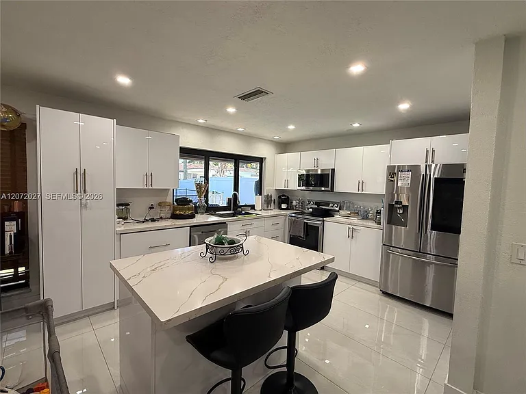 11450 NW 30th Pl — Photo 11