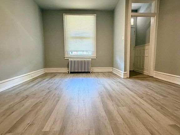 3rd image of 1724 Saint Paul St