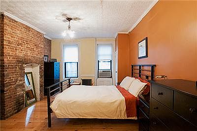 4th image of 17 W 100th St Front 2-W