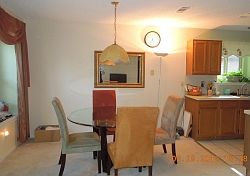 3rd image of 709 Thornhill Ln