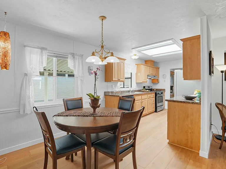 5268 Don Valdez Dr — Photo 2