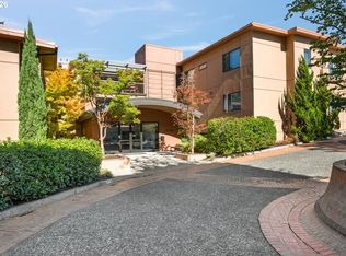 780 NW Westover Sq #3, Portland, OR 97210
