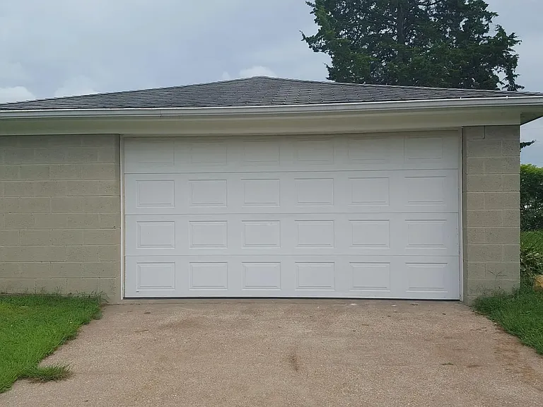 2092 Garfield Ave — Photo 7
