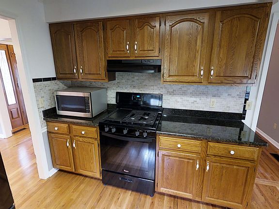 2nd image of 580 N Pickard Ave
