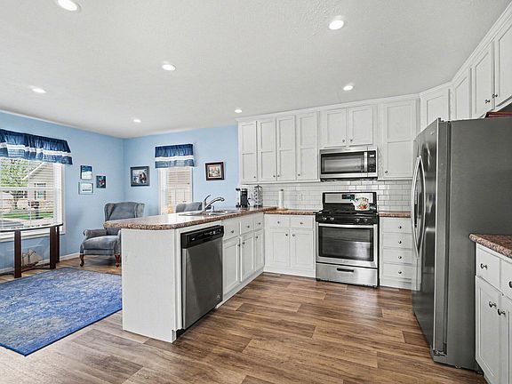 5th image of 5300 Beardsley Ct