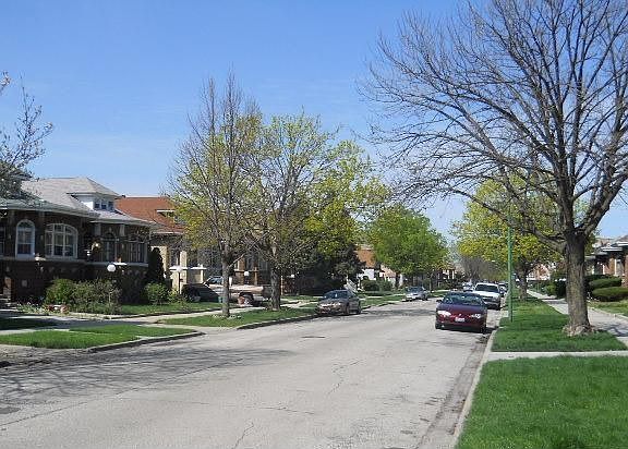 3rd image of 8041 S Winchester Ave