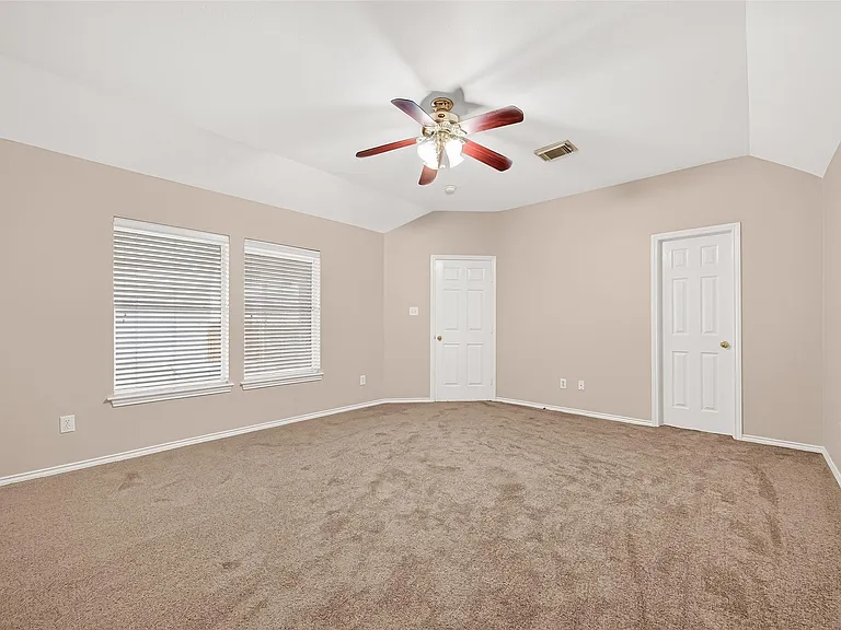 1646 Martin Lake Dr — Photo 30