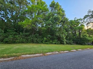 7225 Peachtree Ln S, Mobile, AL 36618