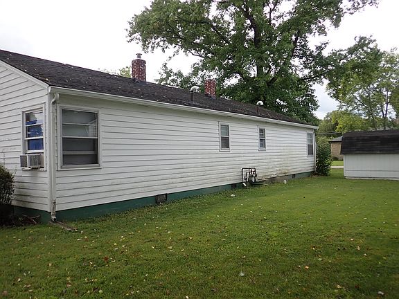 3rd image of 802/804 Tucker St